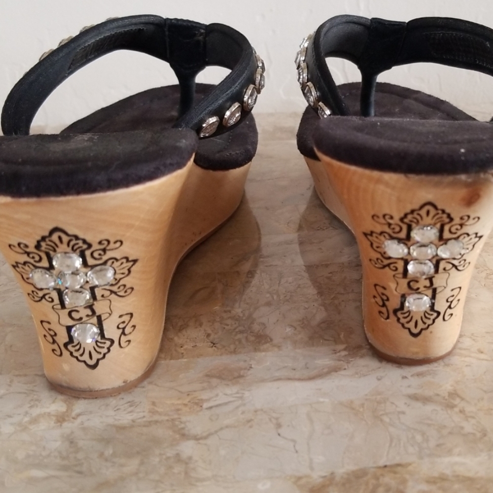 Cowgirl Jewels Cross Wood Sandals